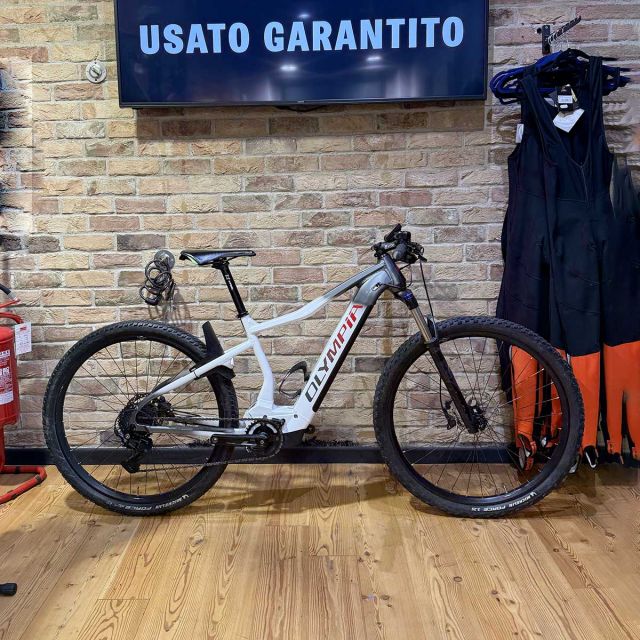 OLYMPIA CICLI PERFORMER 900 - Usata - Bianco