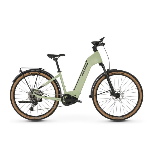 MEGAMO REACH LOW 05 Equipped - Mint