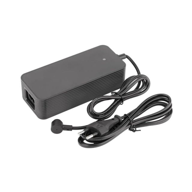 BEM CARICABATTERIE COMPATIBILE PER MONOPATTINO NINEBOT E XIAOMI MI4